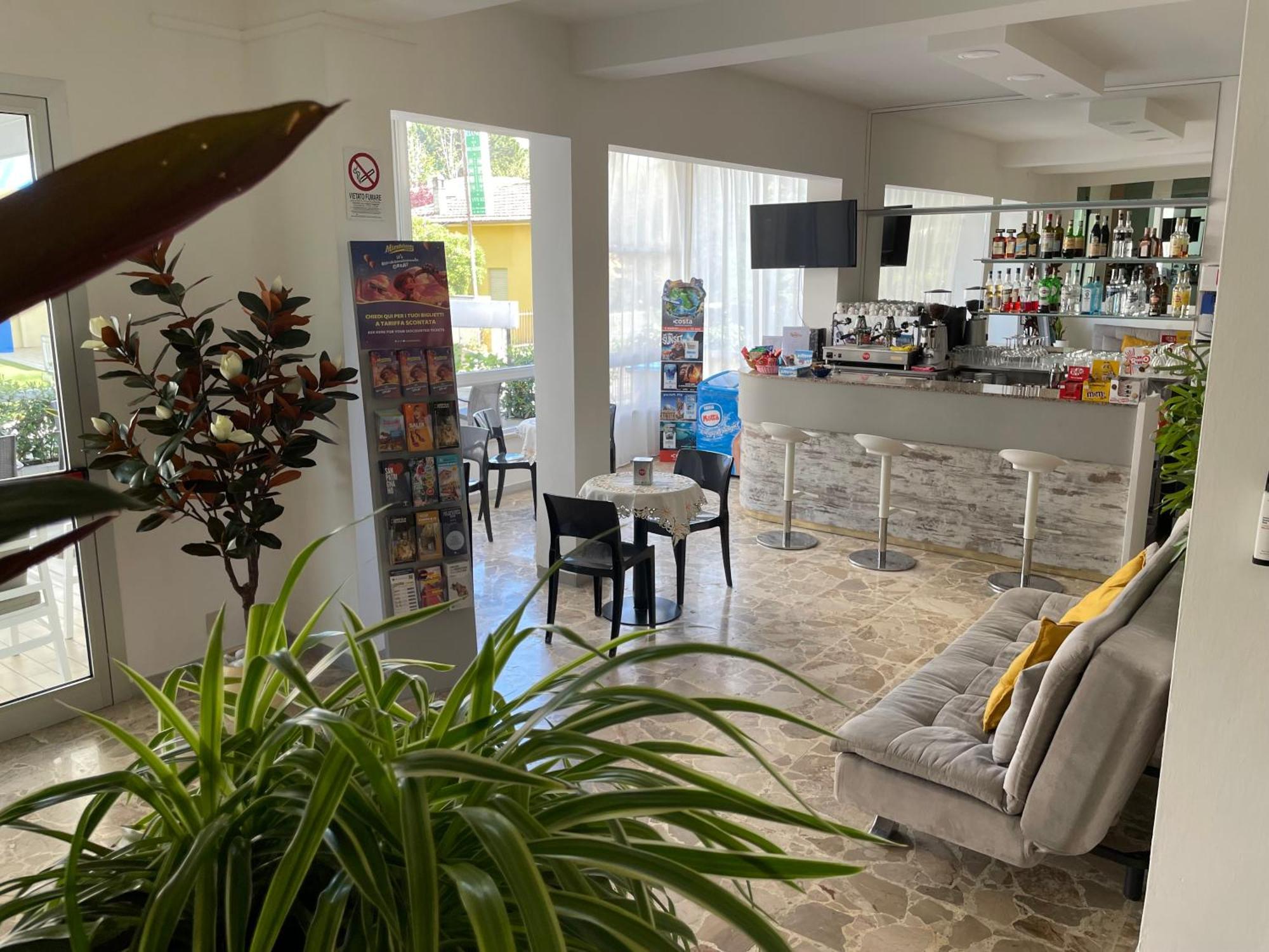 Hotel Barbiani Riccione Dış mekan fotoğraf