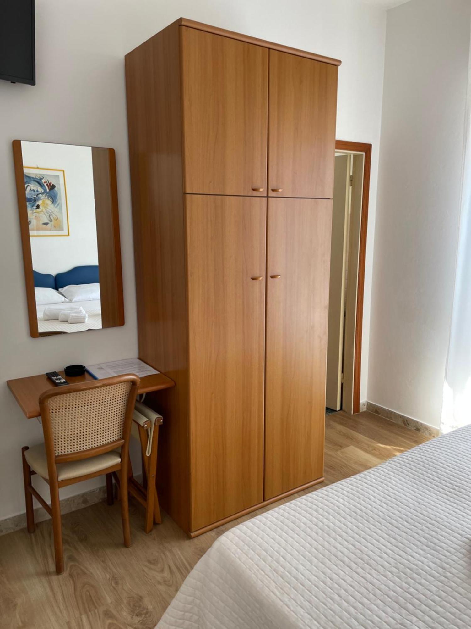 Hotel Barbiani Riccione Dış mekan fotoğraf