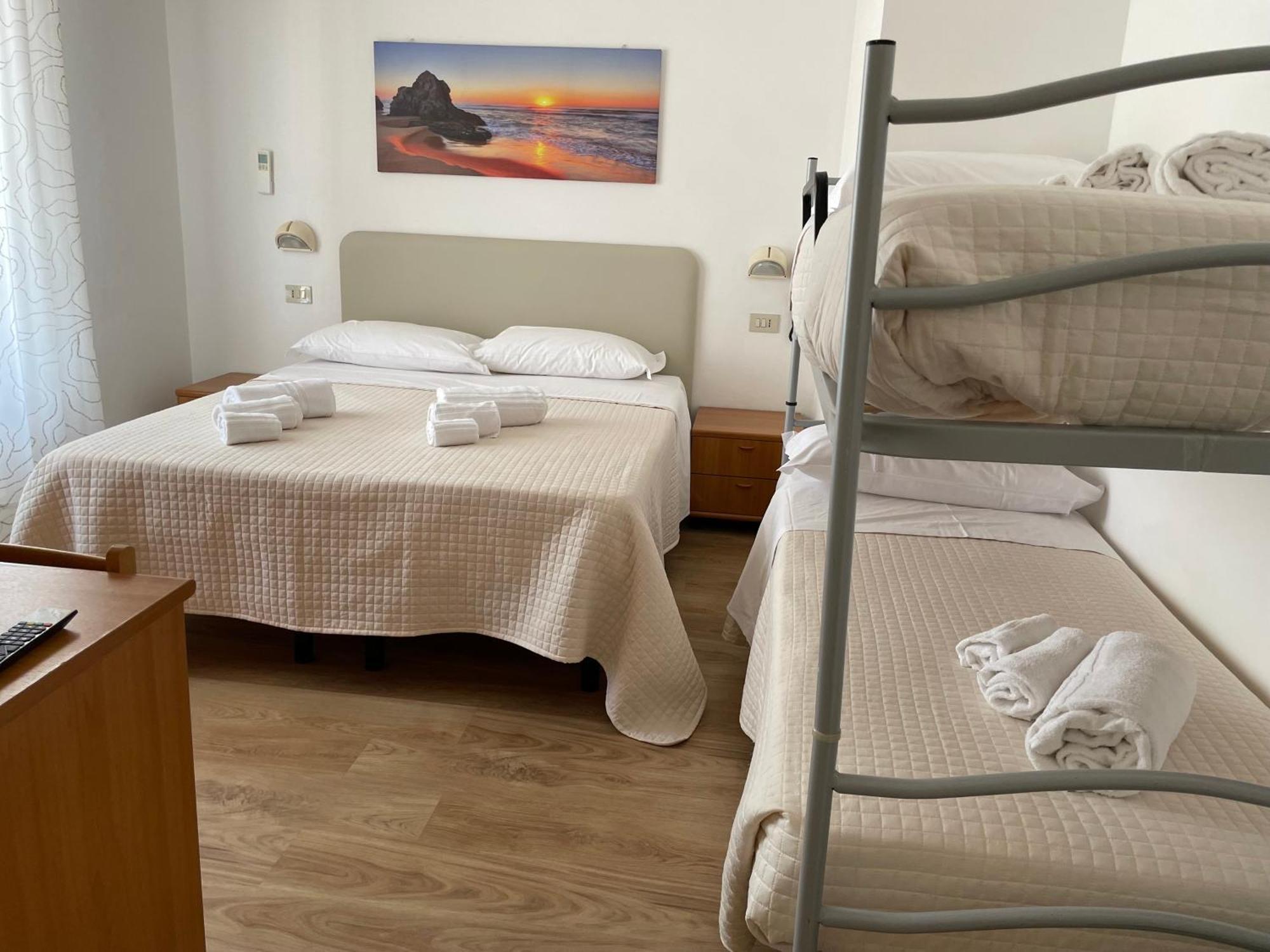 Hotel Barbiani Riccione Dış mekan fotoğraf
