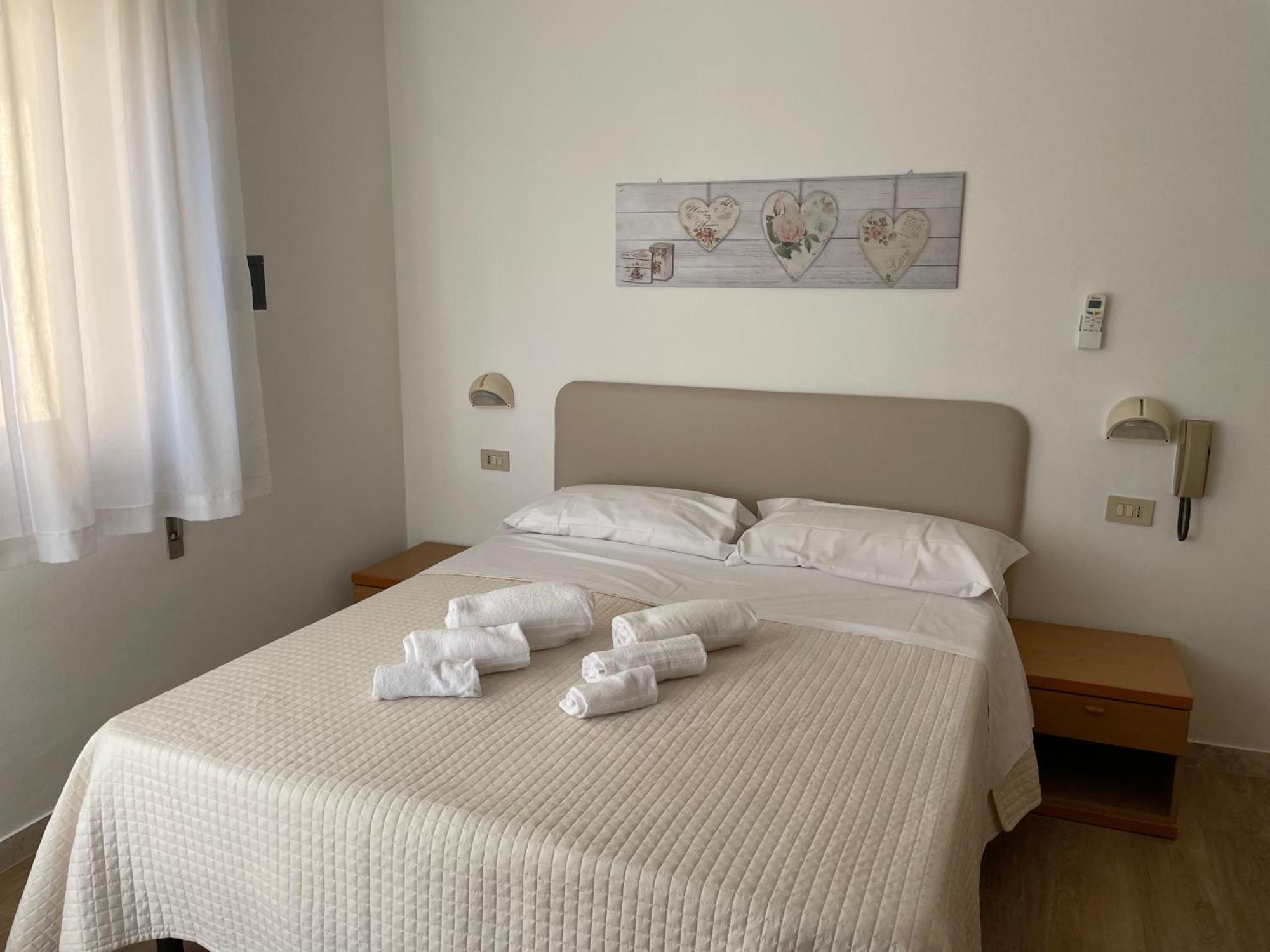 Hotel Barbiani Riccione Dış mekan fotoğraf