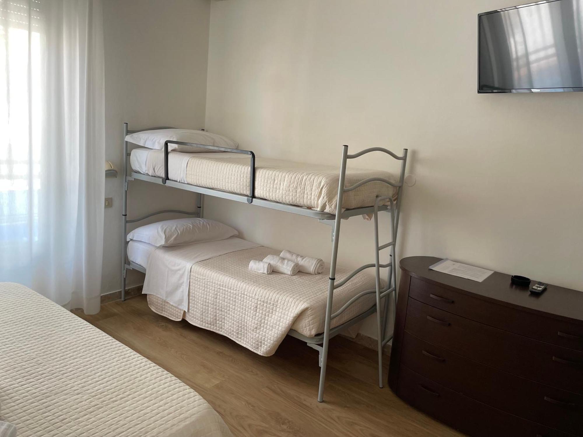 Hotel Barbiani Riccione Dış mekan fotoğraf