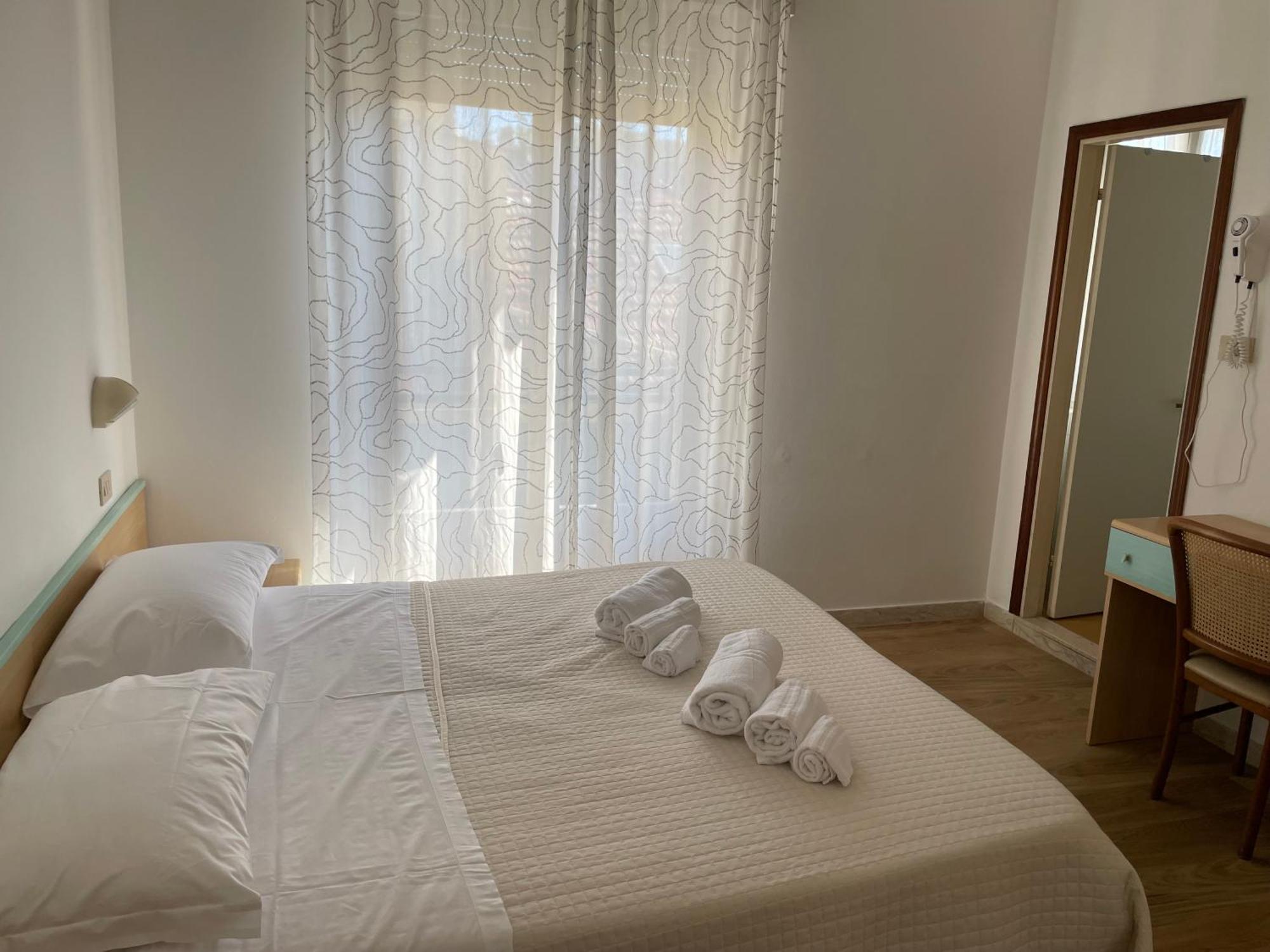 Hotel Barbiani Riccione Dış mekan fotoğraf