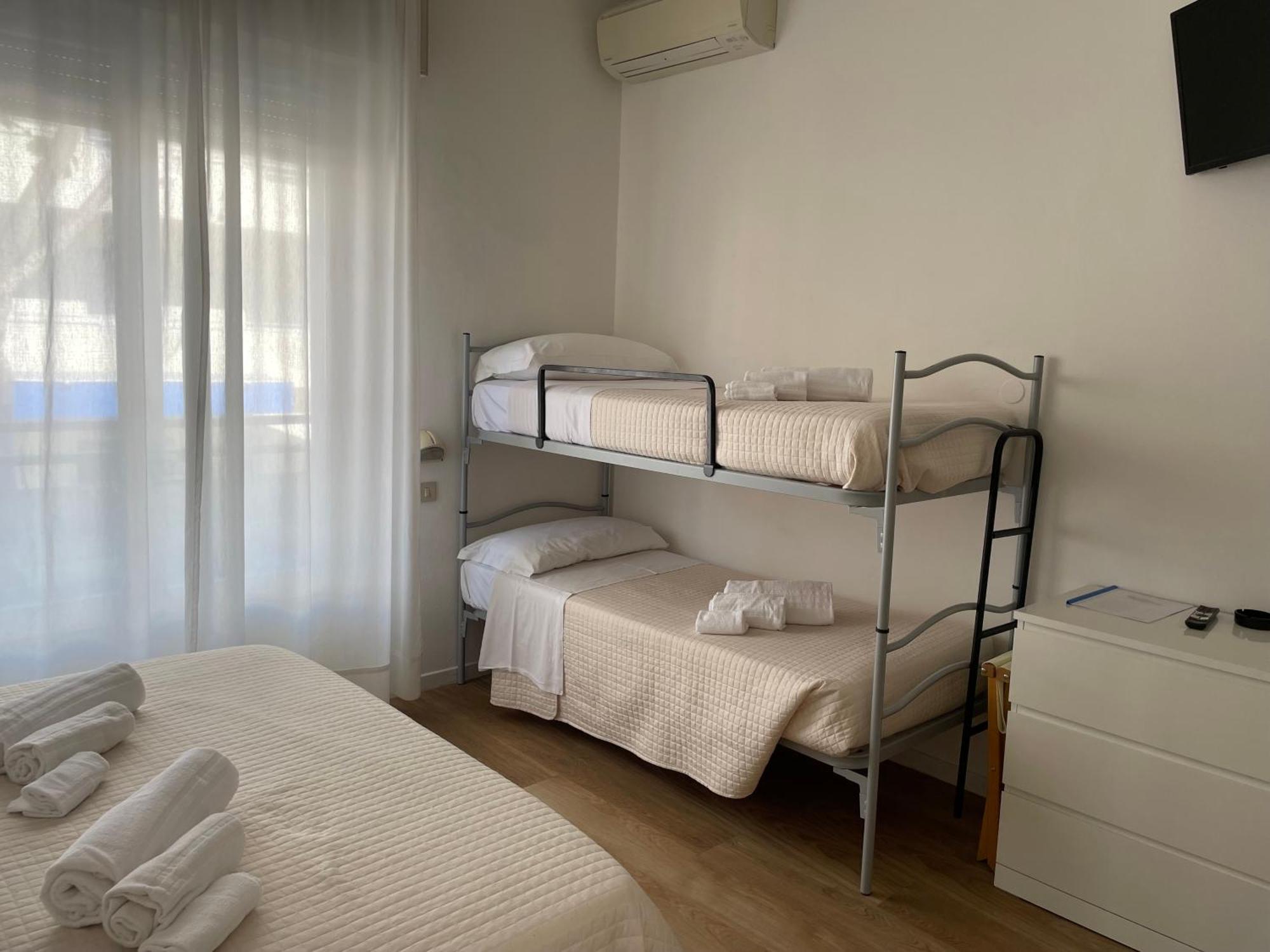 Hotel Barbiani Riccione Dış mekan fotoğraf