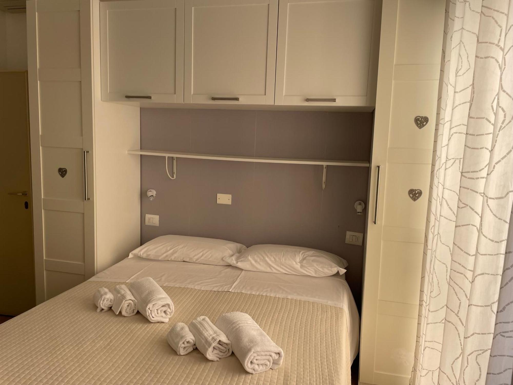 Hotel Barbiani Riccione Dış mekan fotoğraf